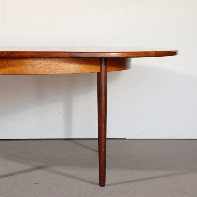 X様専用！　G PLAN CIRCULAR DINING TABLE　再塗装済み　商品番号28111