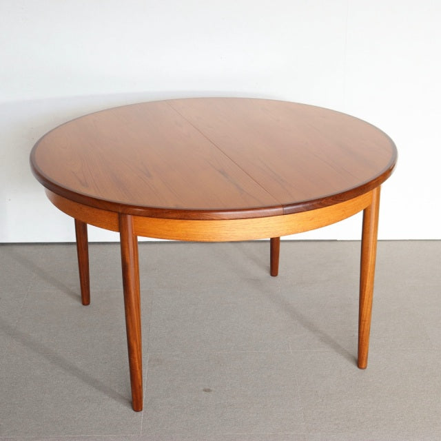 X様専用！　G PLAN CIRCULAR DINING TABLE　再塗装済み　商品番号28111