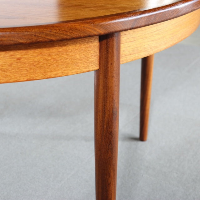 X様専用！　G PLAN CIRCULAR DINING TABLE　再塗装済み　商品番号28111