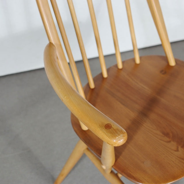 ERCOL(アーコール)ダイニングチェアひじ掛けアリ ItemCode-GLEN23a