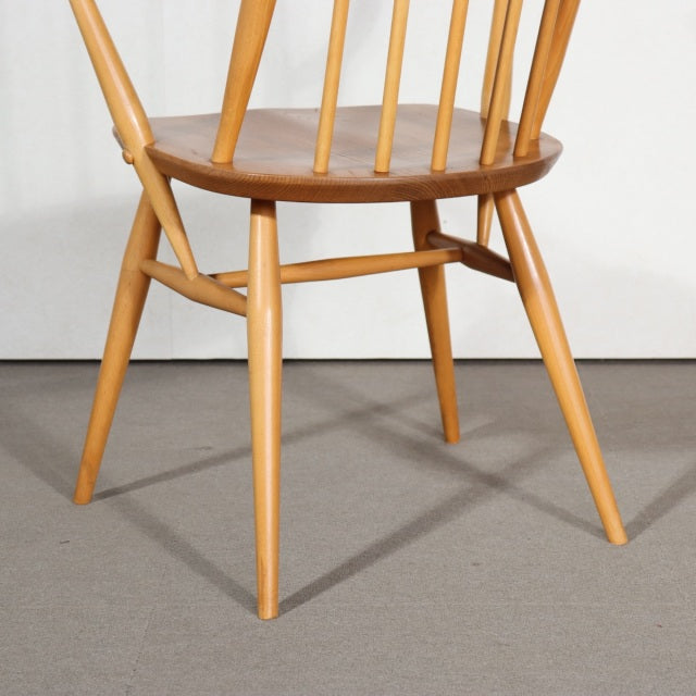 ERCOL(アーコール)ダイニングチェアひじ掛けアリ ItemCode-GLEN23a