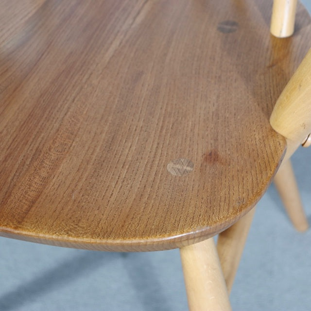 ERCOL(アーコール)ダイニングチェアひじ掛けアリ ItemCode-GLEN23a