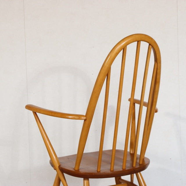 【ハグ待ちしている椅子】　アーコールERCOL アームチェア　商品番号29082a