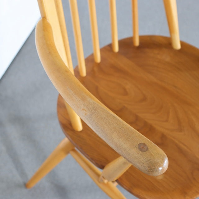 ERCOL(アーコール)ダイニングチェア ひじ掛けアリ ItemCode-29082b