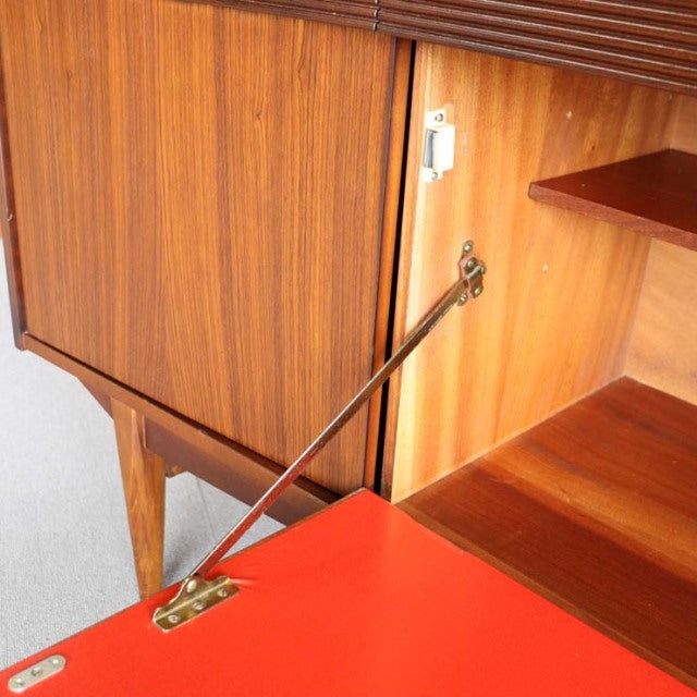 何年お待ちしたでしょうか、黄色いハンカチを見ていただいたのですね。あなたにお会いできて。涙。。。　ミニサイズのエリオッツオブニューベリー！サイドボード　商品番号24021