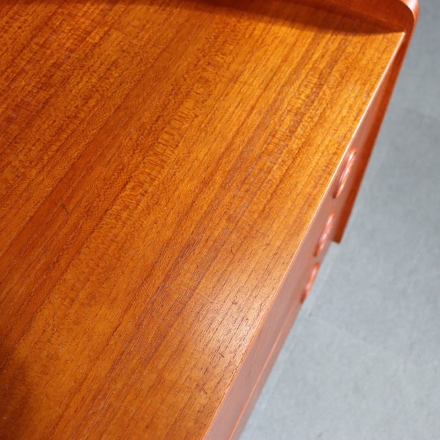 持ち帰り専用！デンマーク製ハイキャビネット　ItemCode-SKOV51 | 送料込
