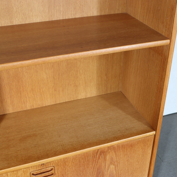 【comingsoon!】　Cabinet with bookcase　ItemCode-SKOV27b