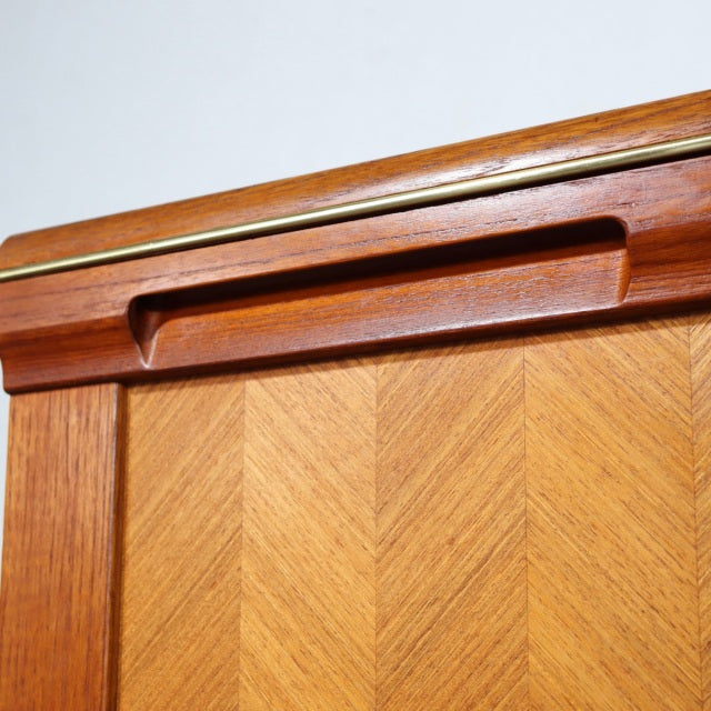 G PLAN HERRINGBONE CABINET     　商品番号29048a