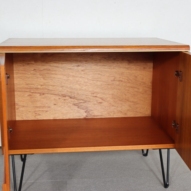G PLAN HERRINGBONE CABINET     　商品番号29048a