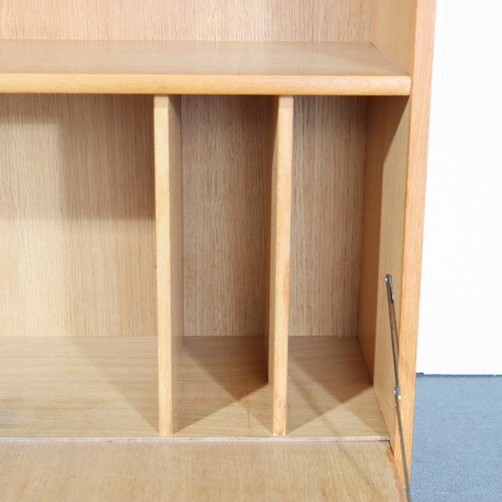 【comingsoon!】　Cabinet with bookcase　ItemCode-SKOV27b