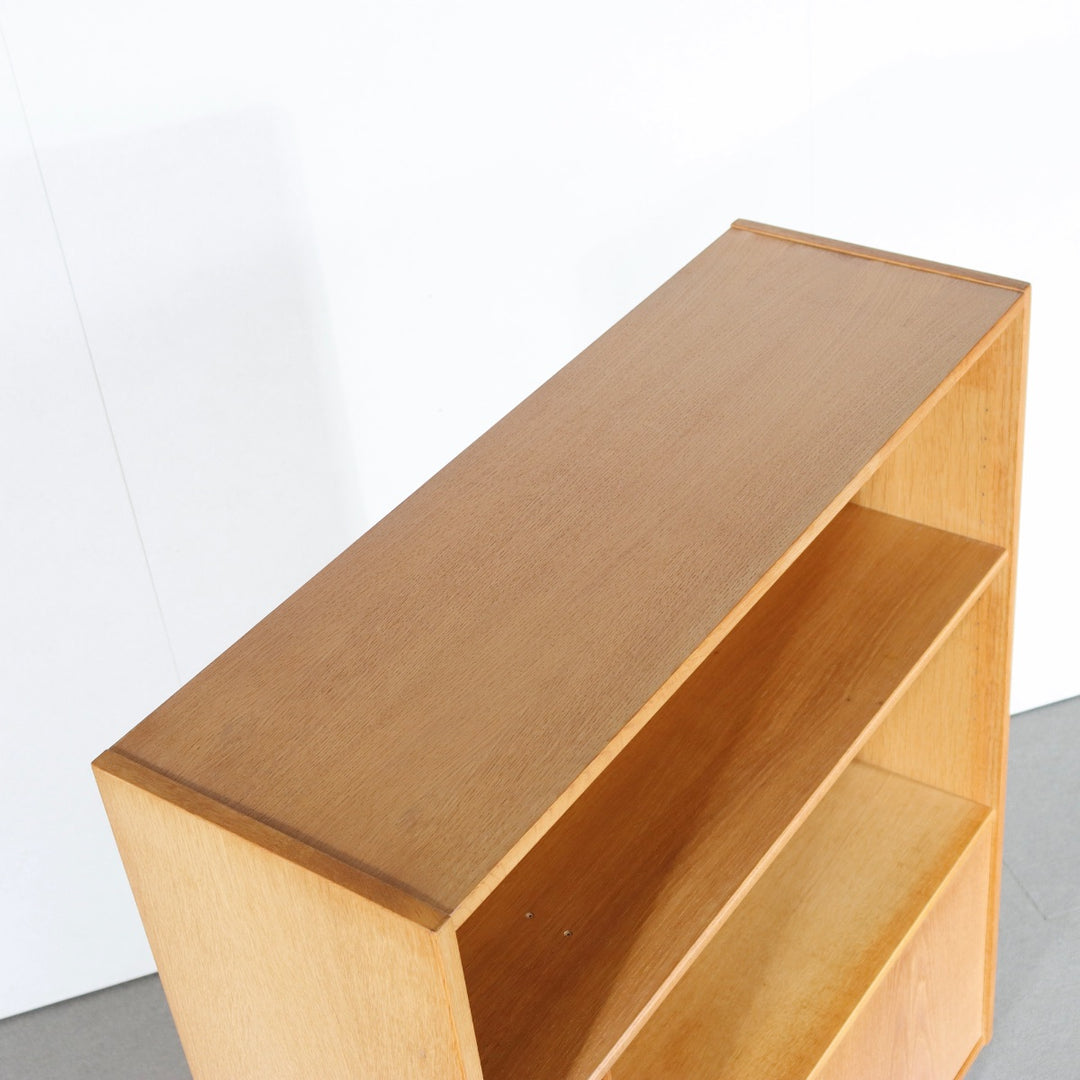 【comingsoon!】　Cabinet with bookcase　ItemCode-SKOV27b