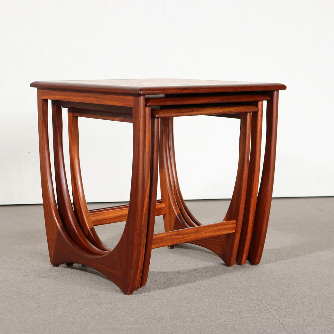 【comingsoon!】　G PLAN TILED TOP NEST 3　ItemCode-WOLD47