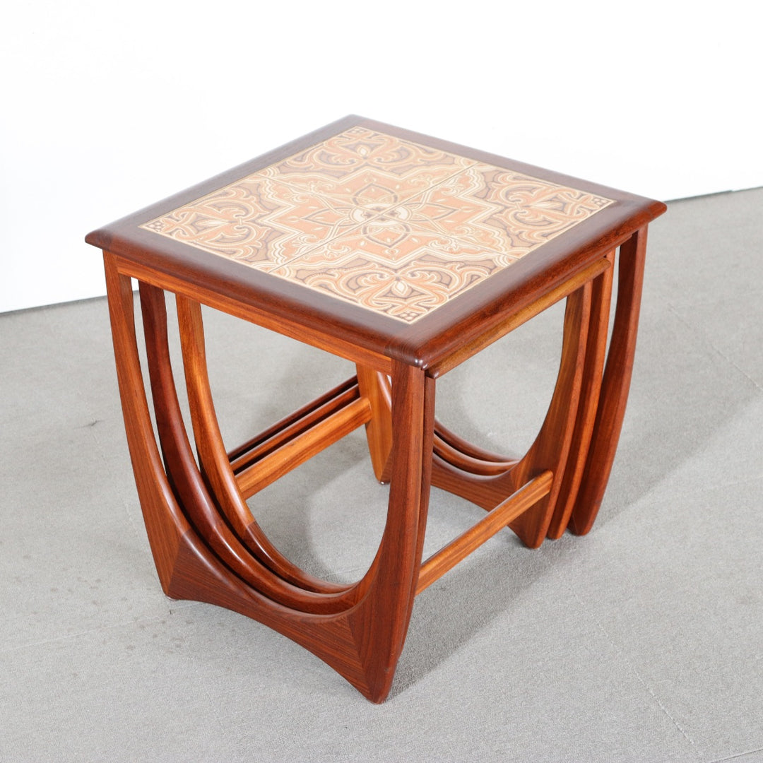 【comingsoon!】　G PLAN TILED TOP NEST 3　ItemCode-WOLD47