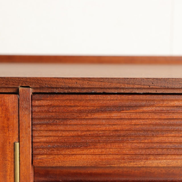 【T様専用】「LONDON生まれLONDON育ちです」ファイン・レディ・ファーニチャーFyne Ladye Furniture　サイドボード　 商品番号【022001】