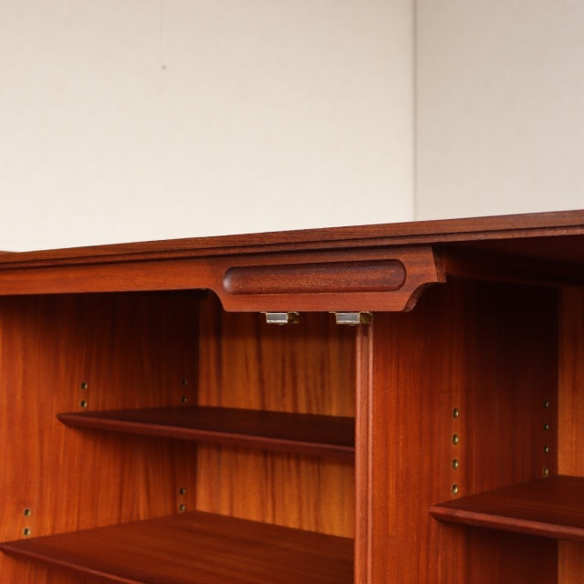 【T様専用】「LONDON生まれLONDON育ちです」ファイン・レディ・ファーニチャーFyne Ladye Furniture　サイドボード　 商品番号【022001】