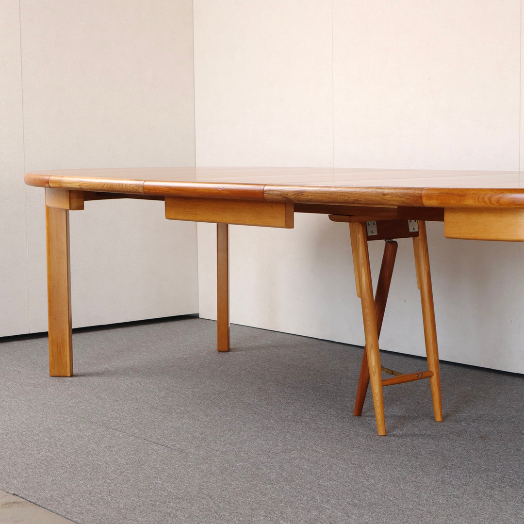 Sorø Stolefabrik北欧ヴィンテージ ラウンドダイニングテーブル 拡張式 | ItemCode-VIND87 | 送料込 【控えすぎている件】