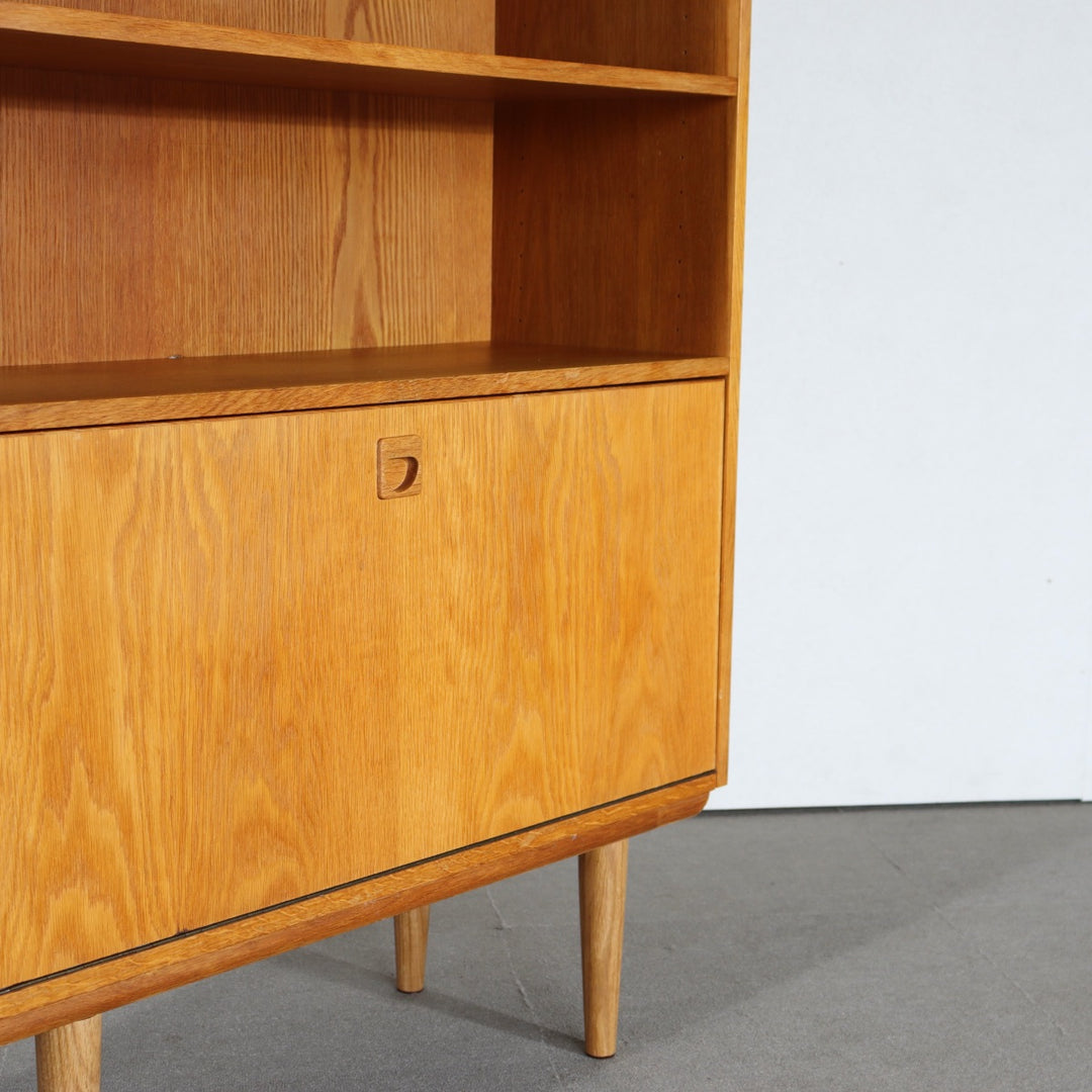 【comingsoon!】　Cabinet with bookcase　ItemCode-SKOV12