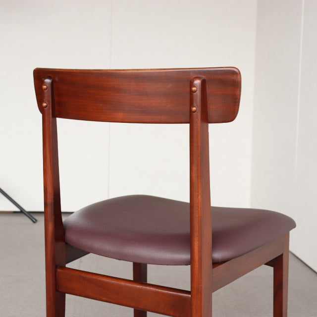Vintage teak dining chair from YOUNGER with smooth curved backrest and padded brown seat, mid-century British-Denmark design.