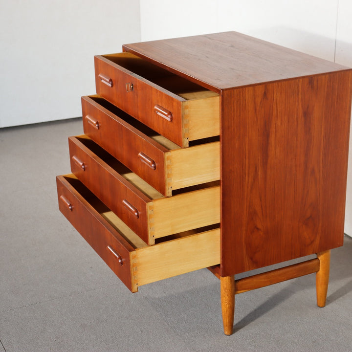 【comingsoon!】 Denmark Chest of 4 drawers | ItemCode-VIND46 | 送料込