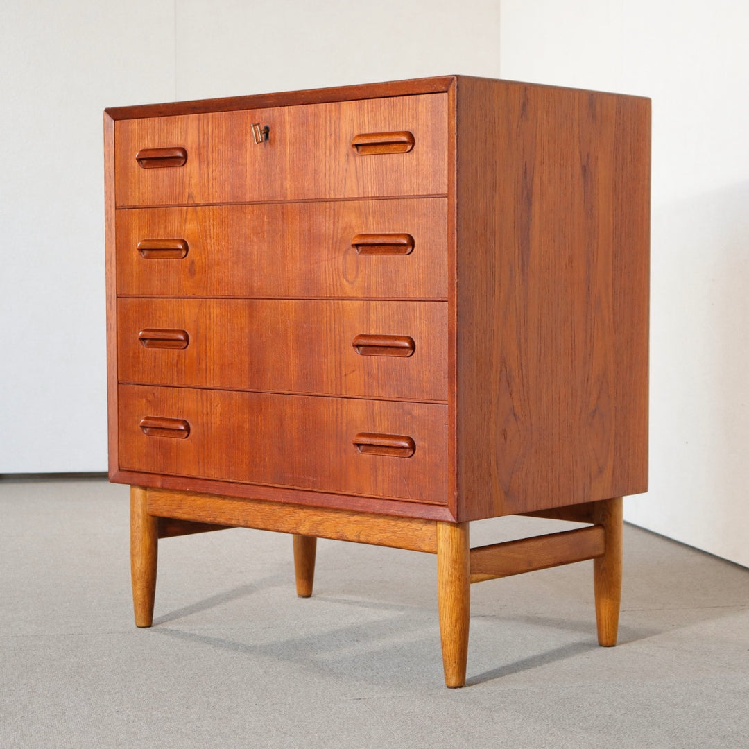 【comingsoon!】 Denmark Chest of 4 drawers | ItemCode-VIND46 | 送料込