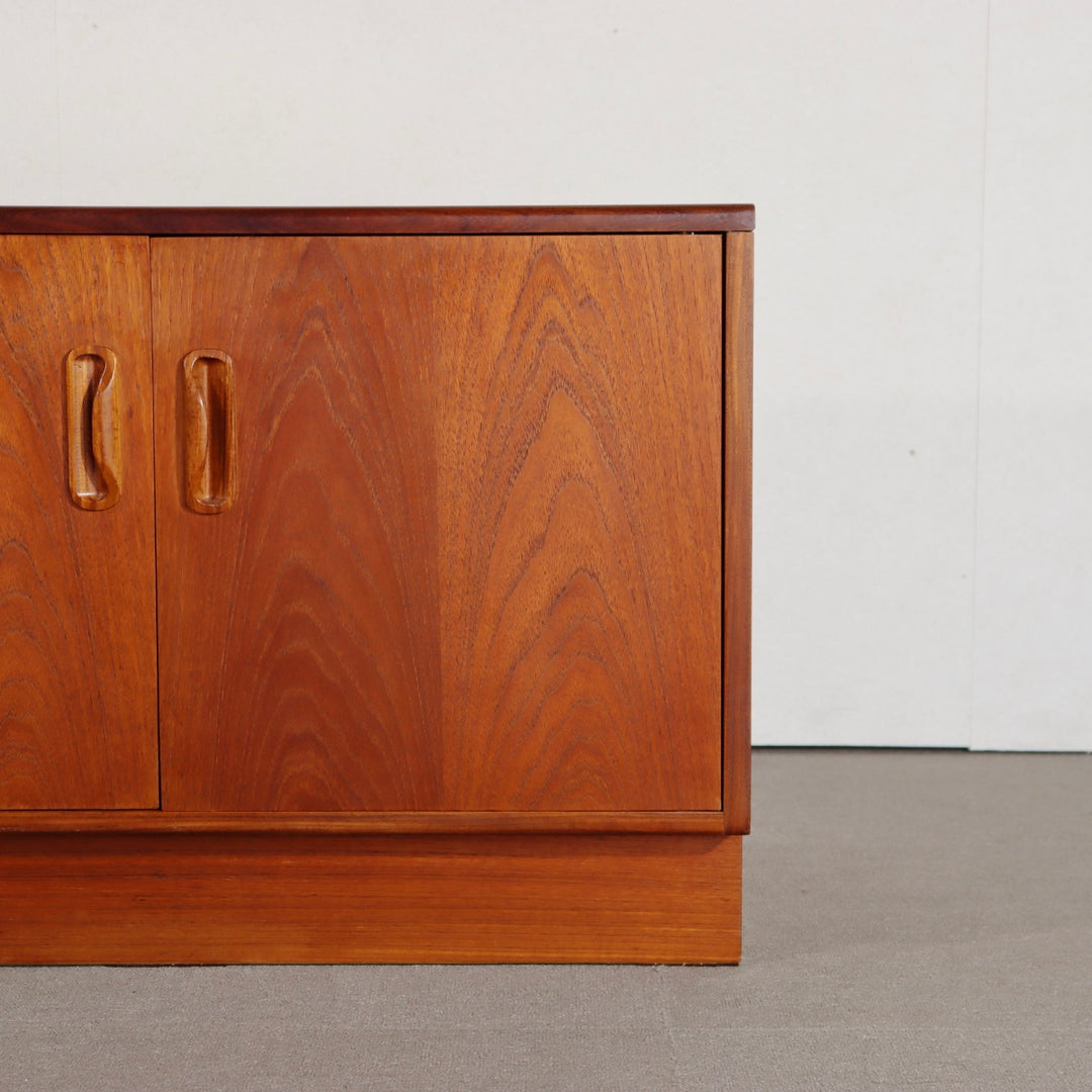 【comingsoon!】　G PLAN 2 DOOR CUPBOARD　ItemCode-WOLD50c