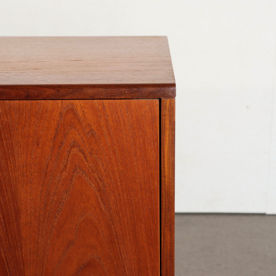 【comingsoon!】　G PLAN 2 DOOR CUPBOARD　ItemCode-WOLD50c