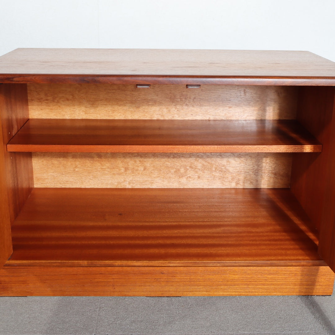 【comingsoon!】　G PLAN 2 DOOR CUPBOARD　ItemCode-WOLD50c