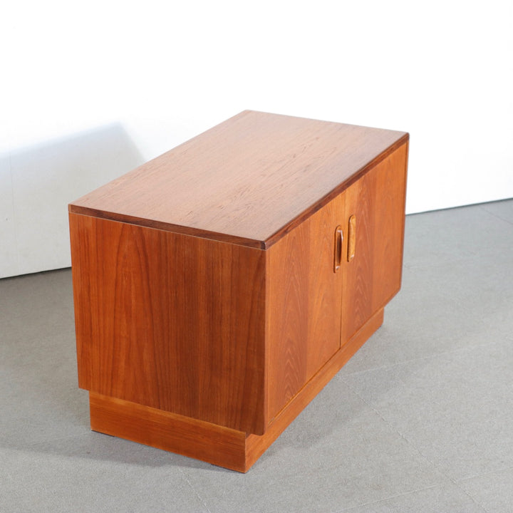 【comingsoon!】　G PLAN 2 DOOR CUPBOARD　ItemCode-WOLD50c