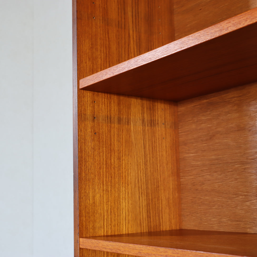 【comingsoon!】　G PLAN SIERRA TALL CABINET　ItemCode-WOLD15b