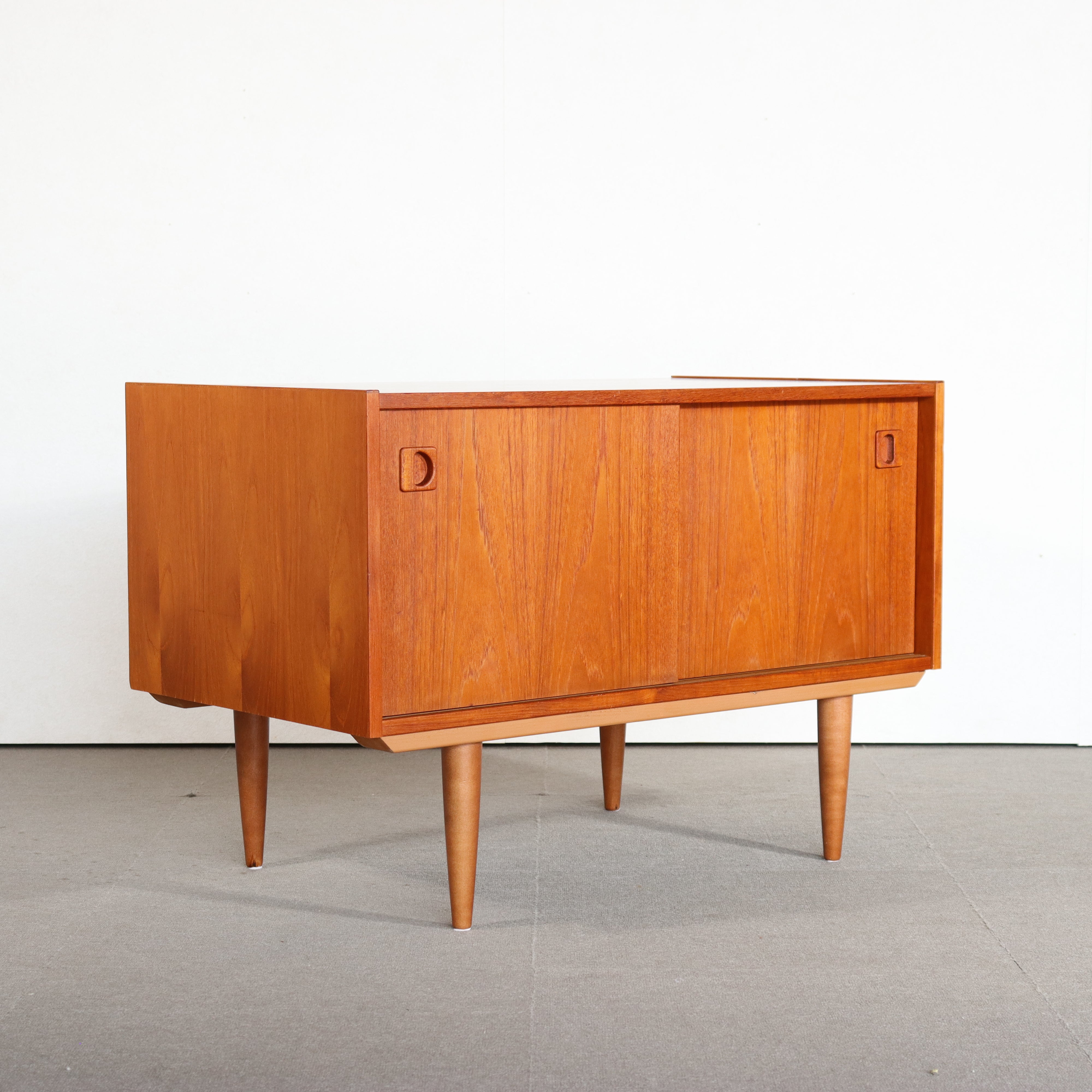 comingsoon!】 Denmark Cabinet | ItemCode-VIND65 | 送料込 – British