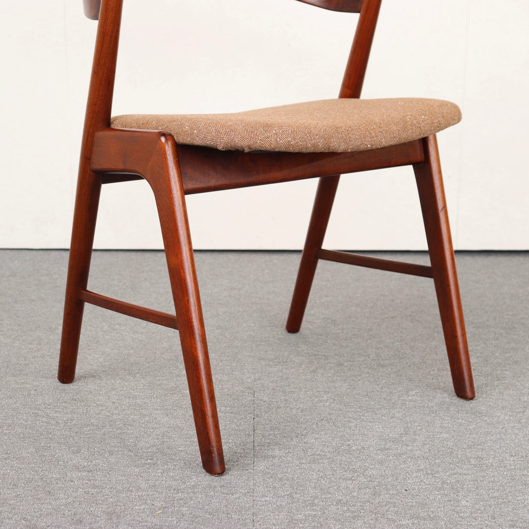 【comingsoon!】 Dining chair by Korup Stolefabrik ItemCode-JORD72a | 送料込 |