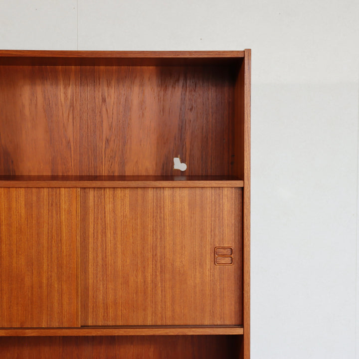 【comingsoon!】　Cabinet with bookcase　ItemCode-SKOV59
