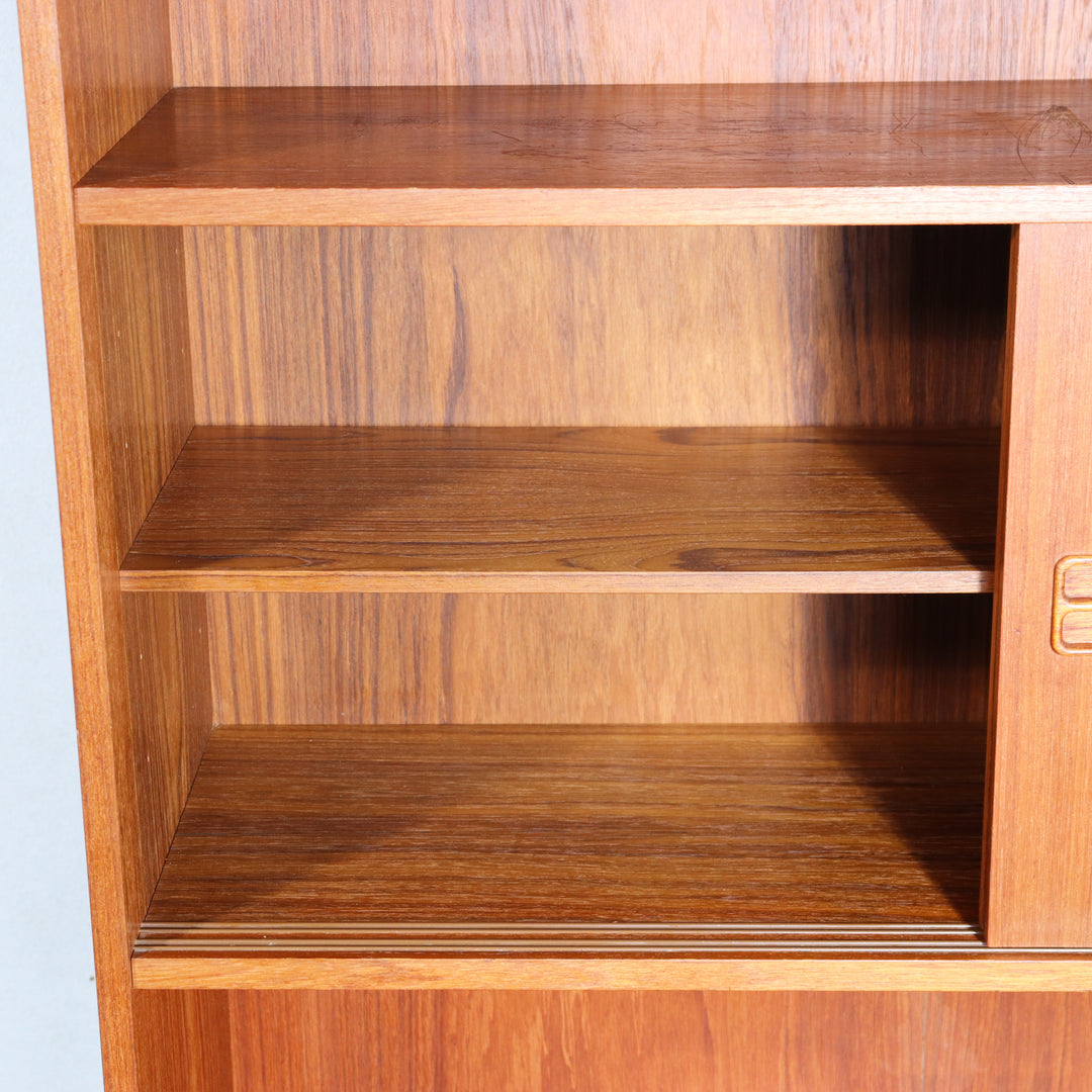 【comingsoon!】　Cabinet with bookcase　ItemCode-SKOV59