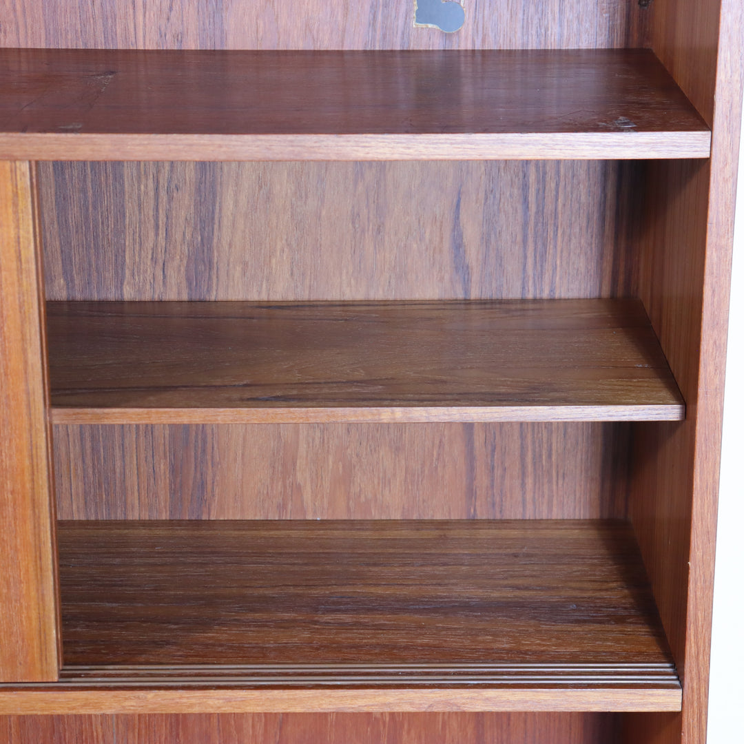 【comingsoon!】　Cabinet with bookcase　ItemCode-SKOV59