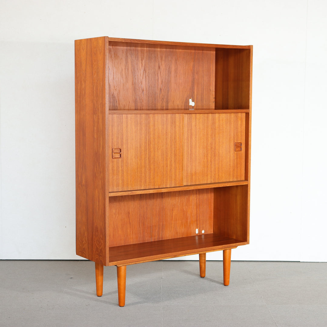 【comingsoon!】　Cabinet with bookcase　ItemCode-SKOV59