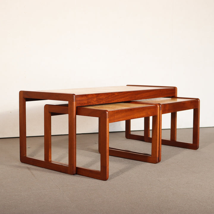 【comingsoon!】　TILED TOP NEST OF COFFEE TABLES (X3) ItemCode-AVON39 | 送料込