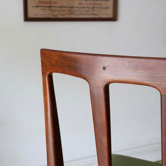 Mid-century British dining chair by A.Younger Ltd. designed by John Herbert Fonseca, vintage teak with rich wood grain and.