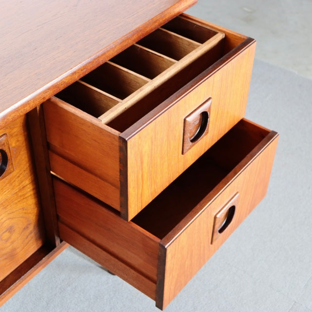 BathCabinetMakers(バス・キャビネット・メイカーズ)サイドボード【■と●】ItemCode-28050 | 送料込