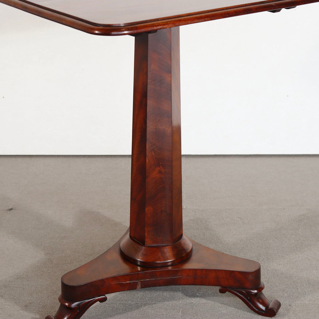 【comingsoon!】　VICTORIAN OCCASSIONAL TABLE ItemCode-AVON15 | 送料込