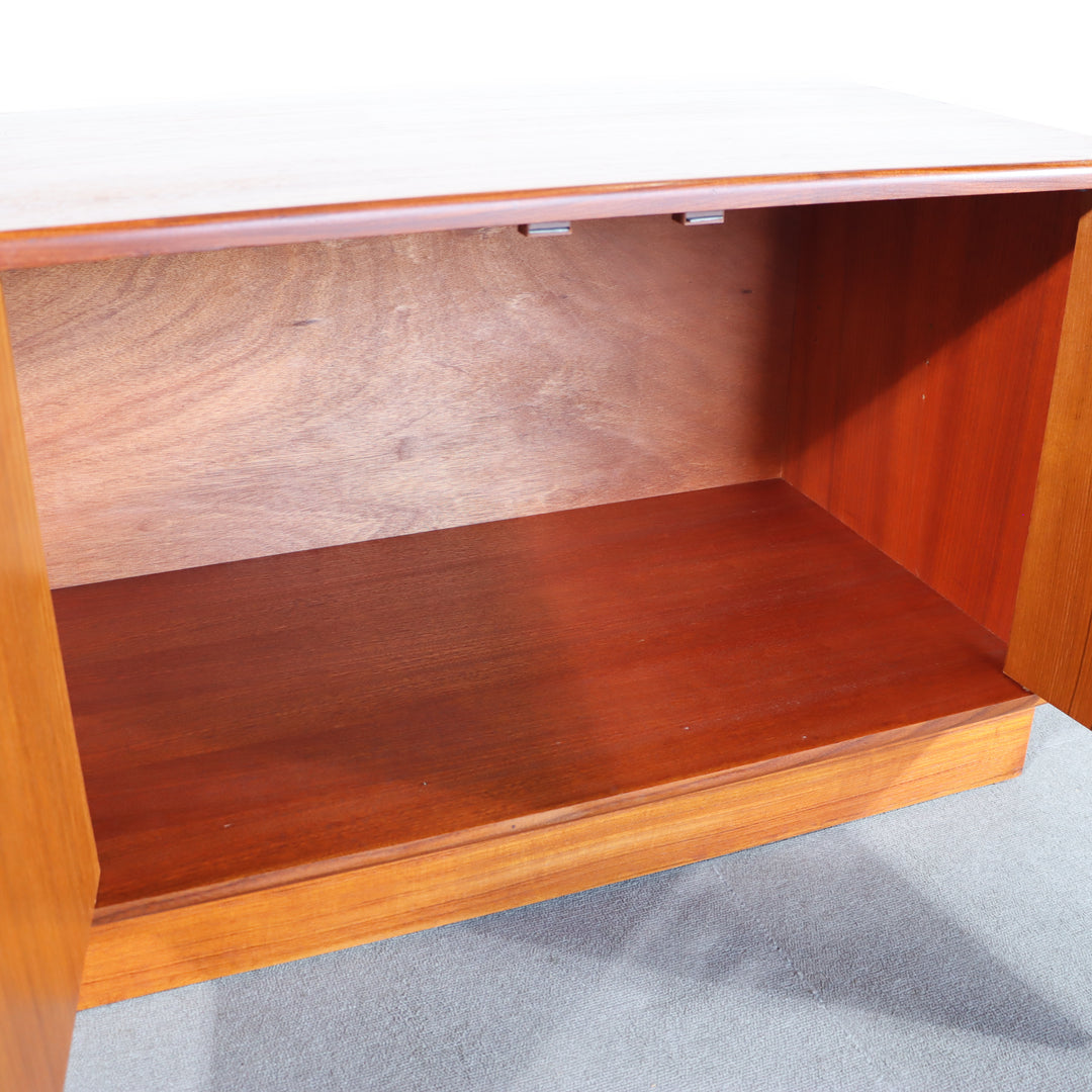 【comingsoon!】　G PLAN 2 DOOR CUPBOARD　ItemCode-WOLD50d