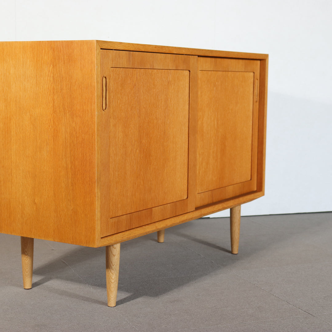 【comingsoon!】 Denmark Cabinet by Poul Hundevad | ItemCode-VIND10 | 送料込