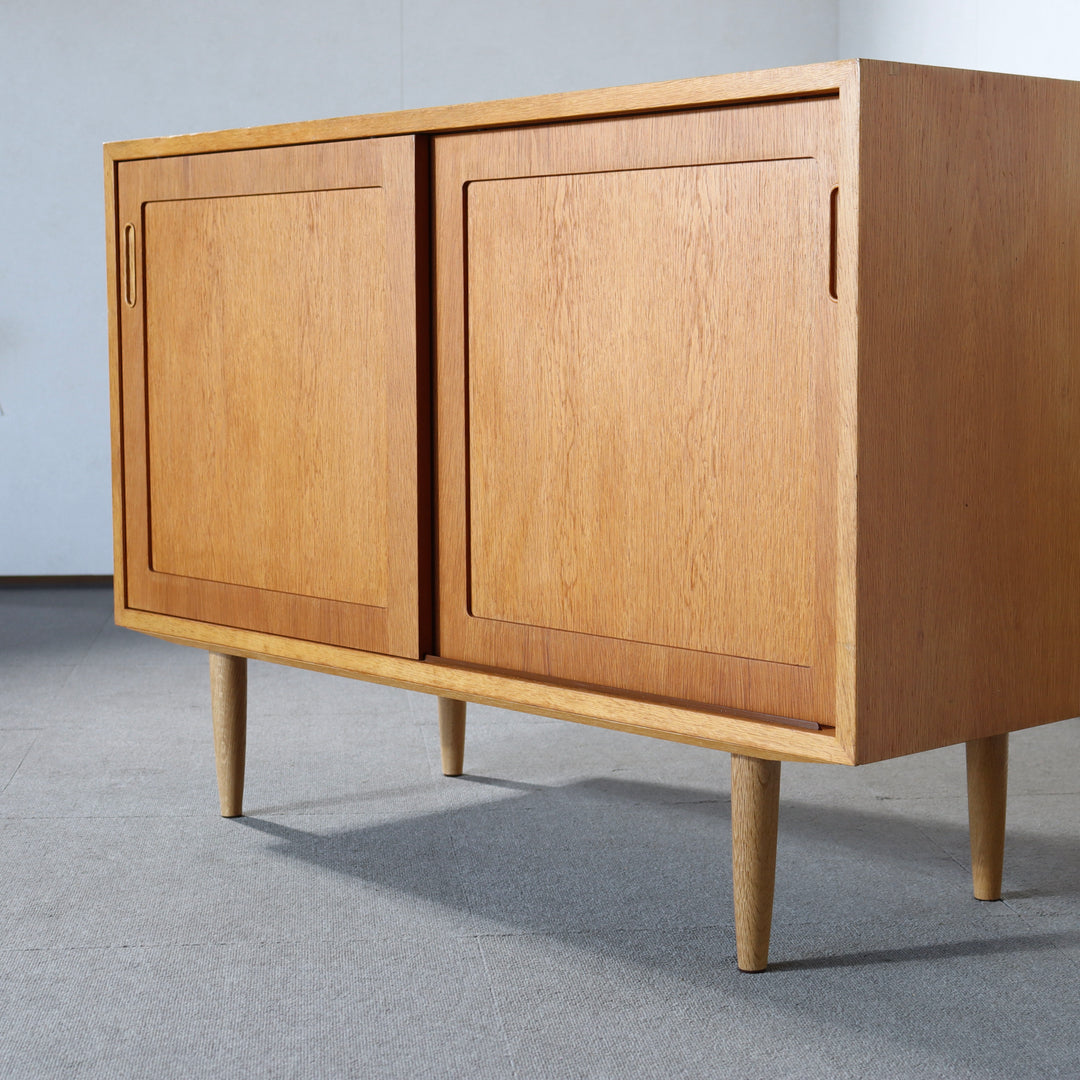 【comingsoon!】 Denmark Cabinet by Poul Hundevad | ItemCode-VIND10 | 送料込