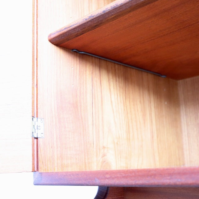 【爺様、決して開けないでください。。。】デンマーク製キャビネット　商品番号【23089b】