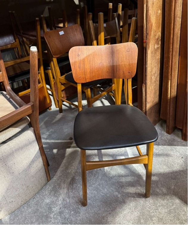 【comingsoon!】Ib Kofod Larsen ダイニングチェア | ItemCode-VIND-S108e | 送料込