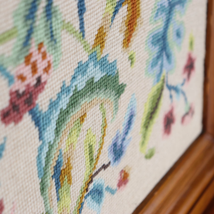【comingsoon!】　FLORAL EMBROIDERED PICTURE　ItemCode-GLEN1