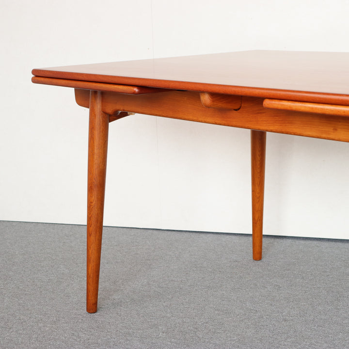 【倉庫販売】Danish Dining table by Hans J. Wegner | KLAR64