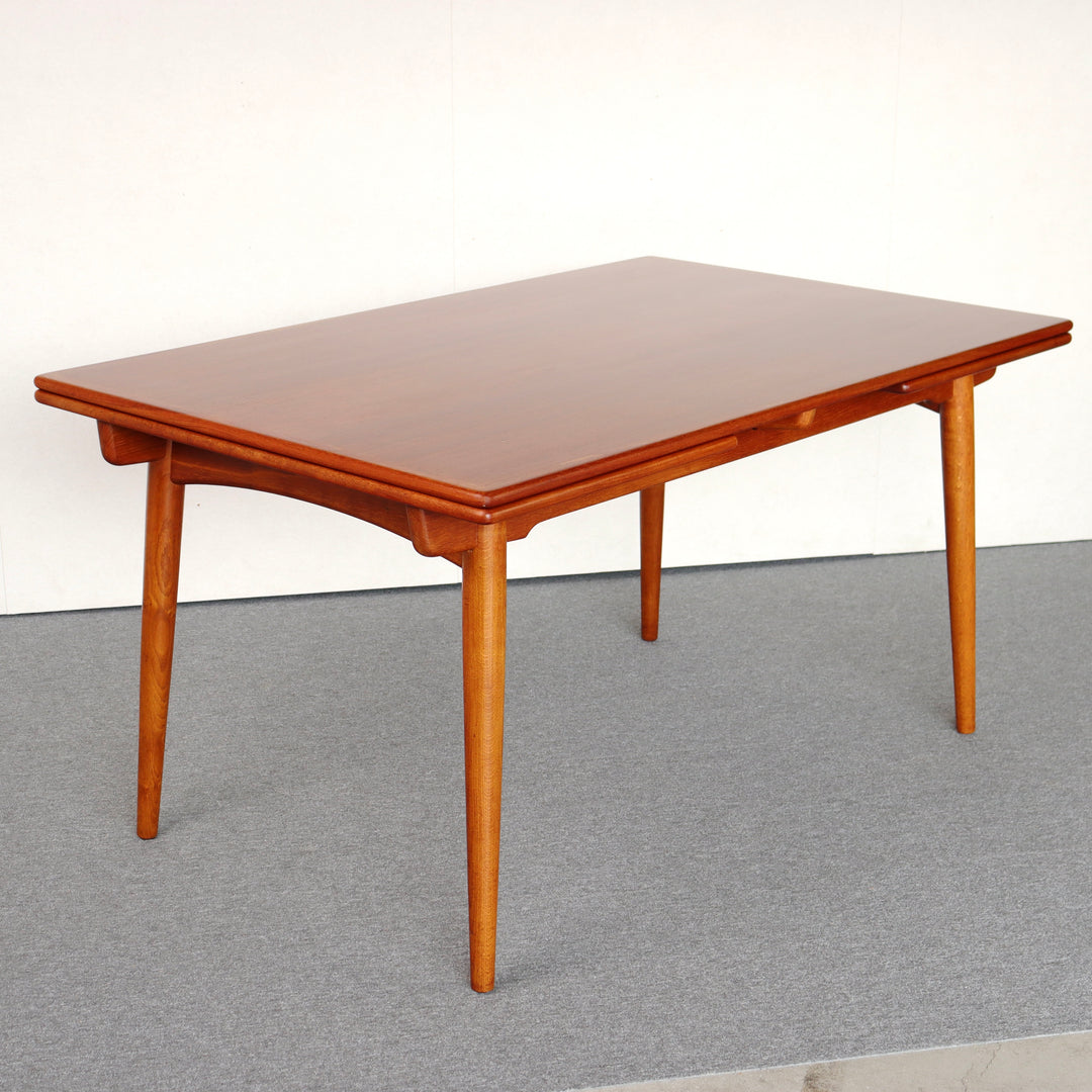 【倉庫販売】Danish Dining table by Hans J. Wegner | KLAR64
