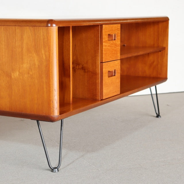MEREDEW製テレビボード　　アイアンレッグカスタムチーク材1960~70s　ItemCode-26084