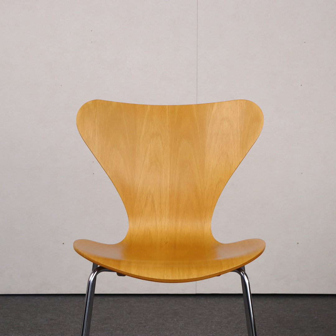 【comingsoon!】Danish Dining chair 'Serie 7' by Arne Jacobsen | KLAR126b