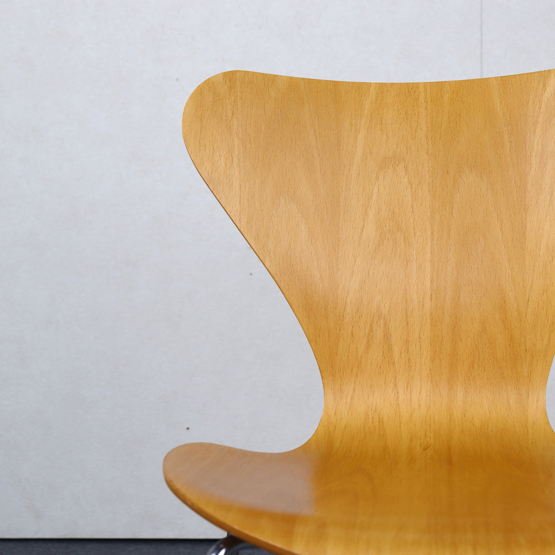 【comingsoon!】Danish Dining chair 'Serie 7' by Arne Jacobsen | KLAR126b